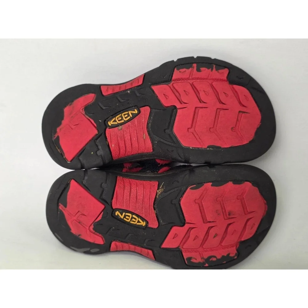 Keen Newport H2 Little Kids‎ Size 12 Black Red Outdoor Water Hiking Sandals